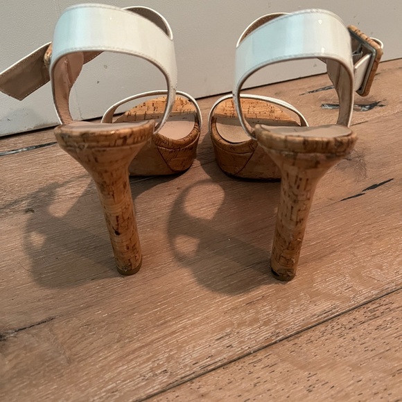 Stuart Weitzman Alesha Platform White Patent Leather/ Cork Sandal Size 7 - Picture 7 of 13